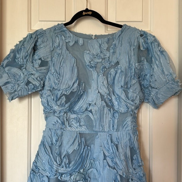 Vestique puff sleeve Mini Dress Layered Appliqué Organza In Baby Blue medium - Picture 3 of 7